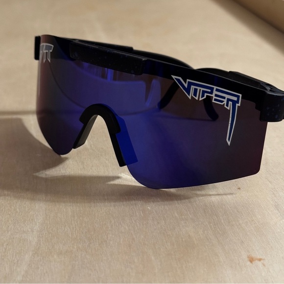 NWT - Polarized Pit Viper Sunglasses - Midnight Blue Lens & Speckled Black Frame - Picture 7 of 8